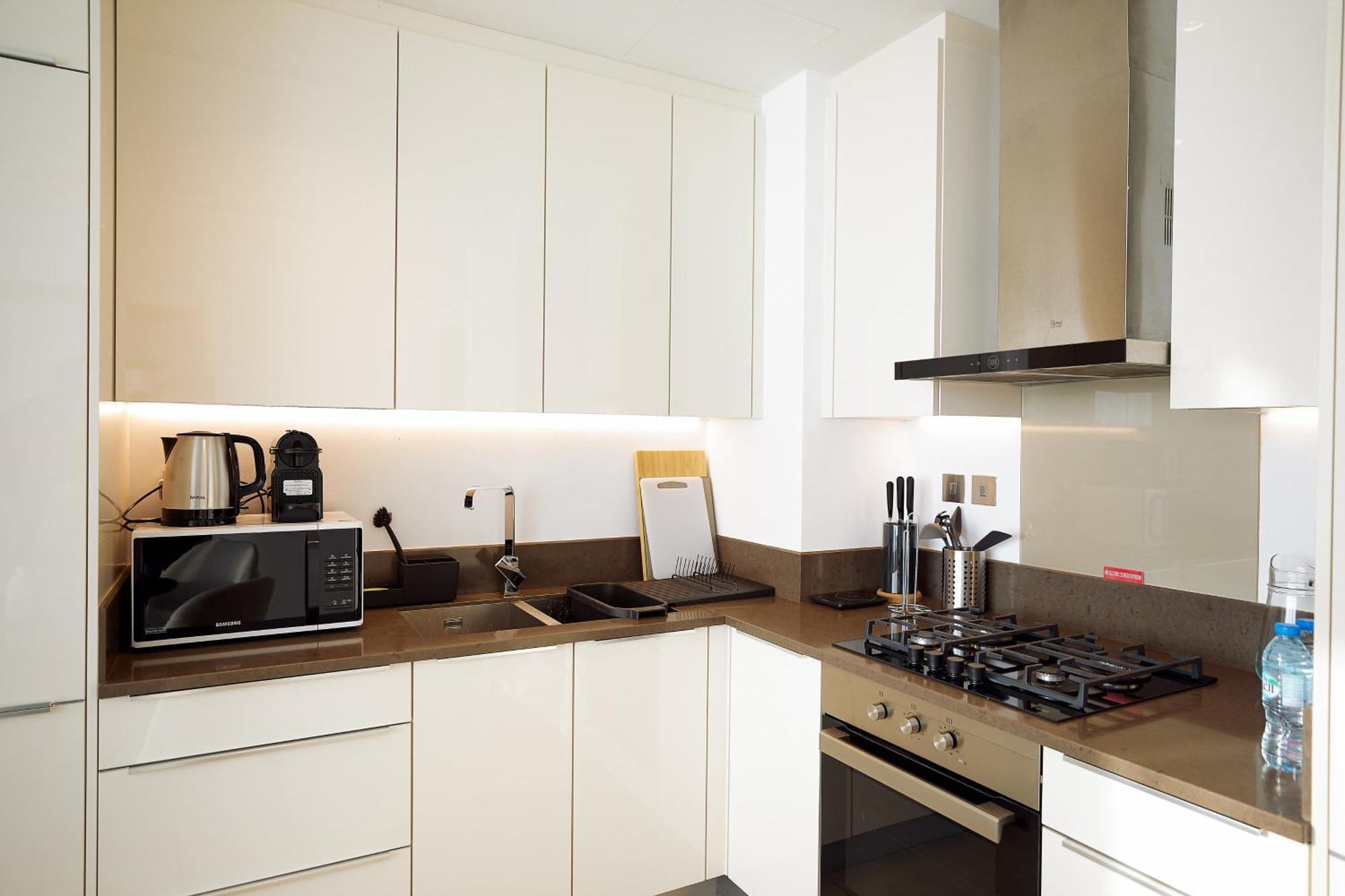 Апартаменти Brand New Luxury 1 Bedroom At Marina Gate 2 Full Marina View *
